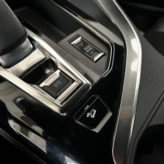 PEUGEOT 3008 usata, con Luci diurne LED