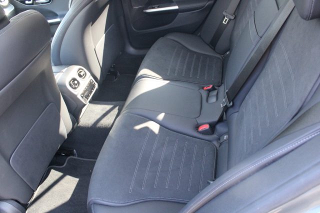 MERCEDES-BENZ C 220 usata, con Fari LED