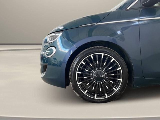 FIAT 500e usata, con Luci diurne