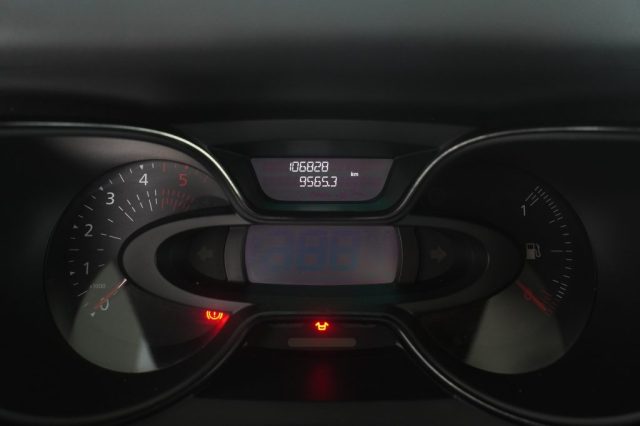 RENAULT Captur usata 6