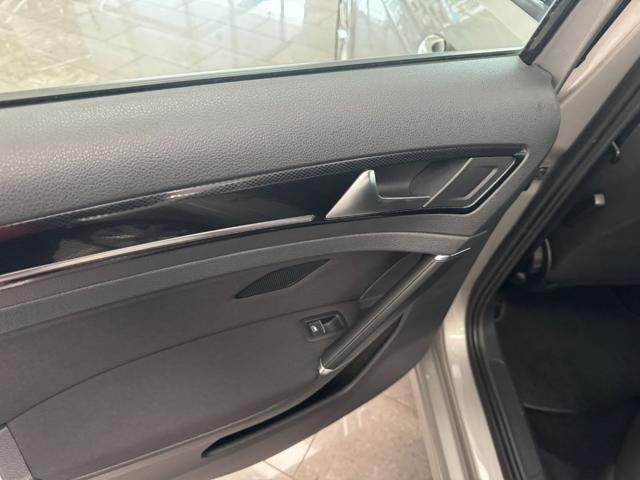 VOLKSWAGEN Golf usata, con Interni in pelle