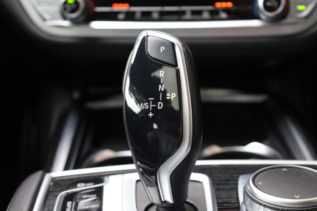 BMW 730 usata, con Controllo vocale