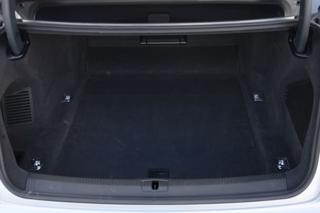 AUDI A8 usata, con Freno di stazionamento elettrico