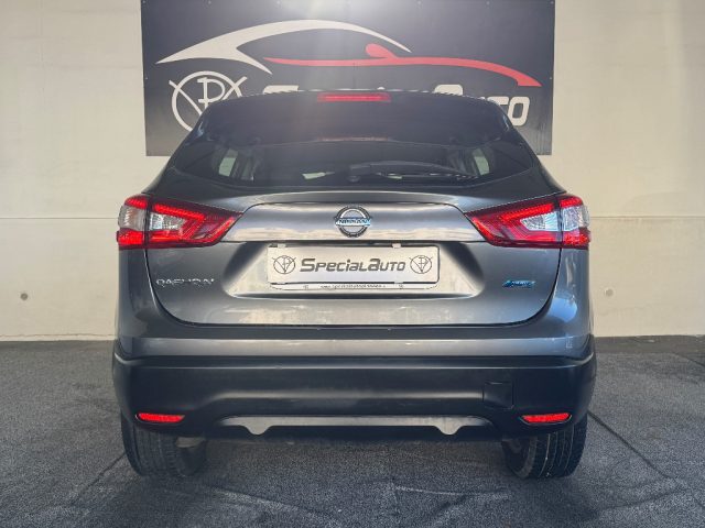 NISSAN Qashqai usata, con Sensori di parcheggio posteriori