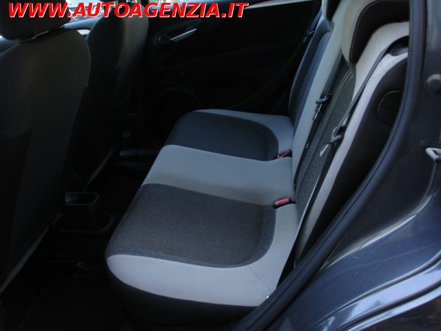 FIAT Punto usata 8