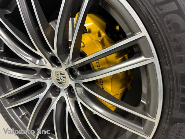 PORSCHE Macan usata, con Boardcomputer