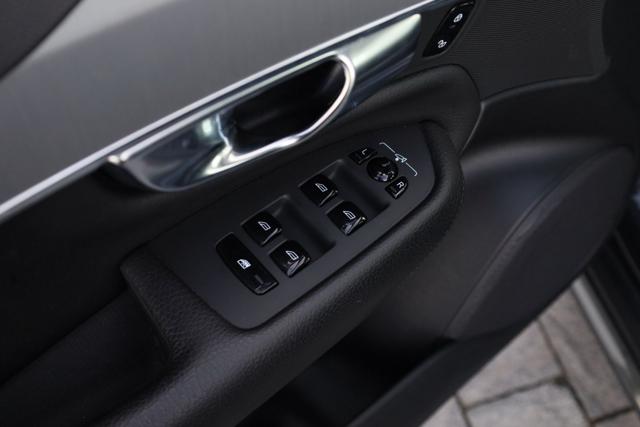VOLVO XC90 usata, con Sedile posteriore sdoppiato