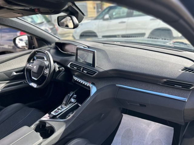 PEUGEOT 3008 usata, con Luci diurne LED