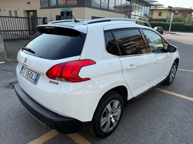 PEUGEOT 2008 usata, con Airbag