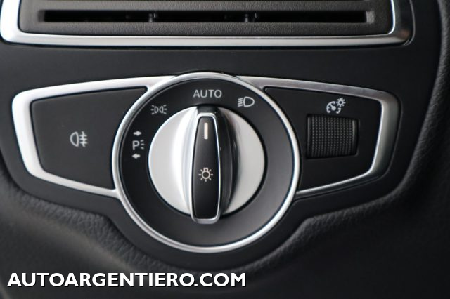 MERCEDES-BENZ C 220 usata, con Park Distance Control