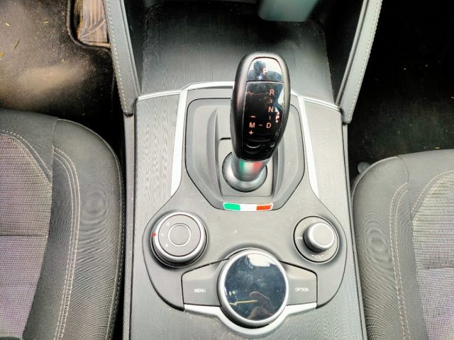 ALFA ROMEO Stelvio usata, con Controllo trazione
