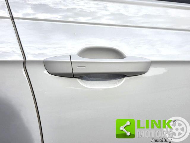 VOLKSWAGEN Taigo usata, con Spoiler