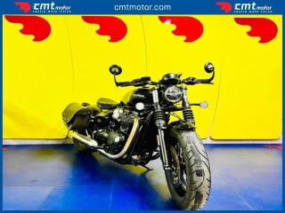 TRIUMPH Bonneville Bobber usata 1