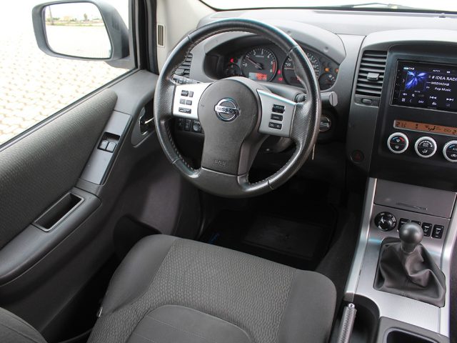 NISSAN Navara usata, con Servosterzo