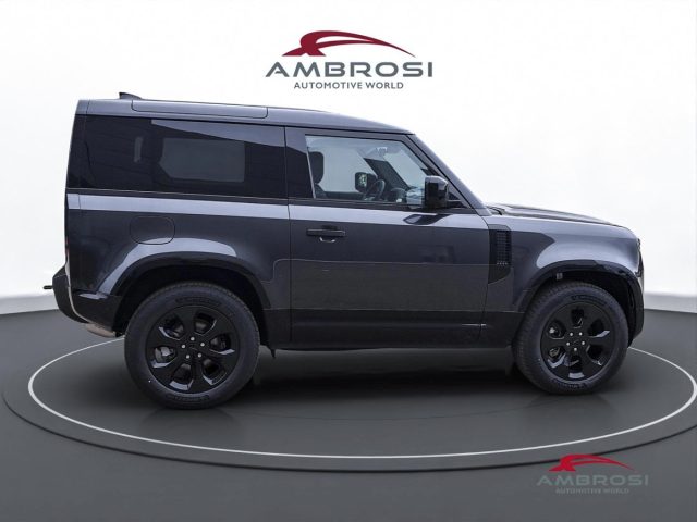 LAND ROVER Defender usata 4