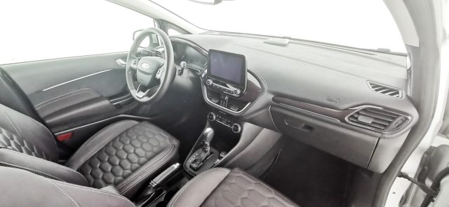 FORD Fiesta usata, con Sensori di parcheggio anteriori