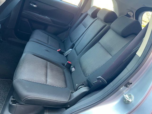 MITSUBISHI Outlander usata, con Lettore CD