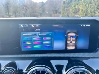 MERCEDES-BENZ A 200 usata, con Sedile posteriore sdoppiato