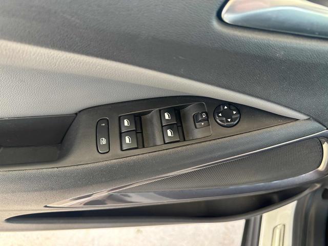 OPEL Crossland X usata, con Specchietti laterali elettrici