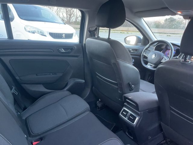RENAULT Megane usata 9