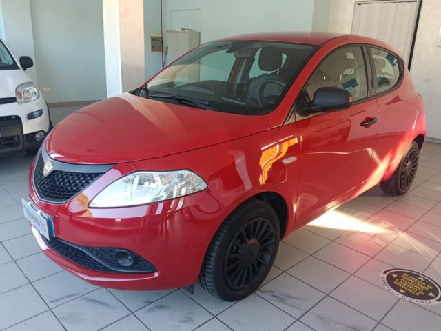 LANCIA Ypsilon usata, con Airbag