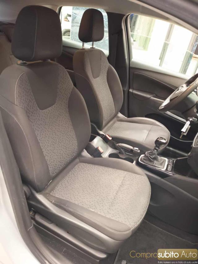 OPEL Crossland X usata, con Sedile posteriore sdoppiato
