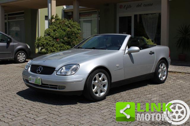 MERCEDES-BENZ SLK 200 usata, con Airbag