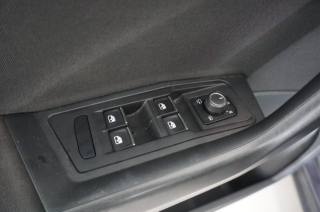 VOLKSWAGEN T-Roc usata, con Vivavoce