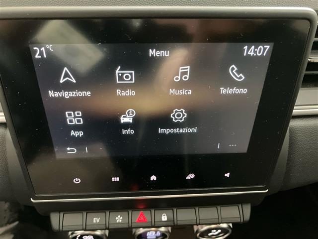 RENAULT Captur usata, con USB