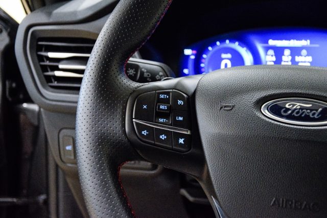FORD Kuga usata, con Autoradio digitale