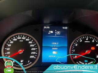 MERCEDES-BENZ GLC 300 usata, con Park Distance Control