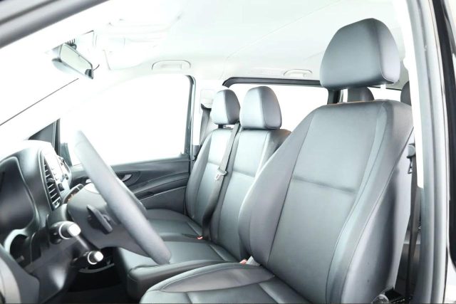 MERCEDES-BENZ Vito usata, con Controllo automatico clima