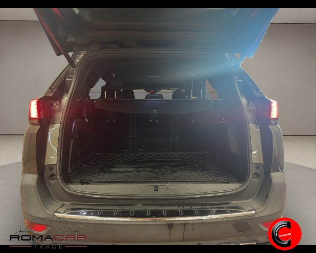 PEUGEOT 5008 usata, con Sistema di navigazione