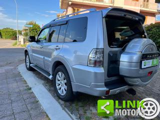 MITSUBISHI Pajero usata, con Sensori di parcheggio anteriori