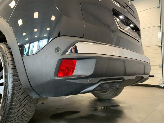 PEUGEOT 3008 usata, con Volante multifunzione