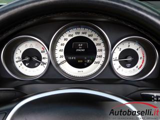 MERCEDES-BENZ E 220 usata 52