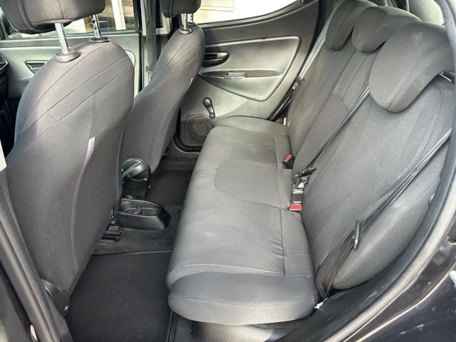 LANCIA Ypsilon usata, con Fendinebbia