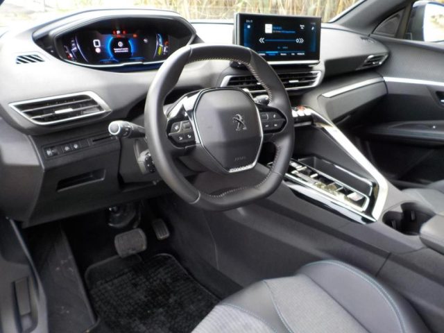 PEUGEOT 3008 usata, con Cronologia tagliandi