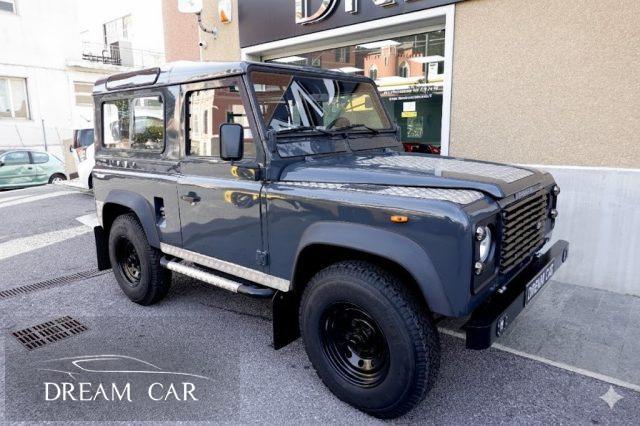 LAND ROVER Defender usata, con Sensori di parcheggio posteriori