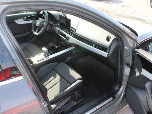 AUDI A4 usata, con Controllo automatico clima