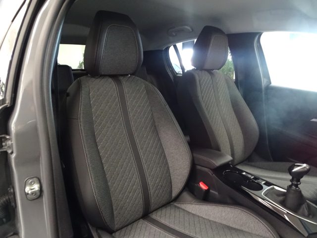 PEUGEOT 208 usata, con Autoradio digitale
