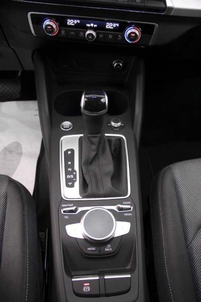 AUDI Q2 usata, con Autoradio