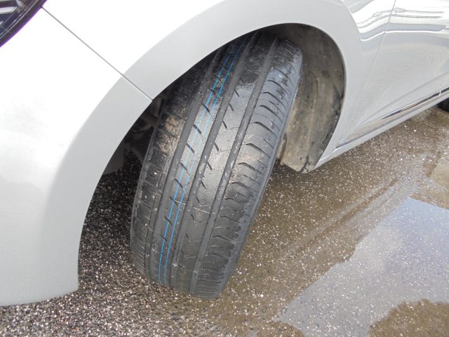 RENAULT Clio usata, con Chiusura centralizzata