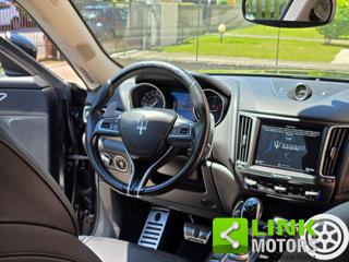 MASERATI Levante usata, con Fendinebbia
