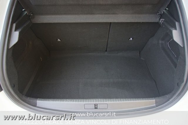 PEUGEOT 208 usata, con Specchietti laterali elettrici