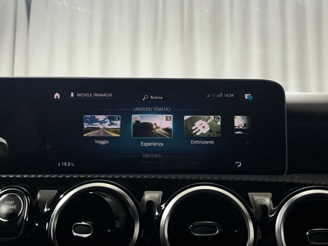 MERCEDES-BENZ A 250 usata, con Specchietti laterali elettrici