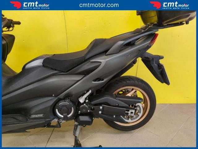 YAMAHA T-Max 560 usata 9