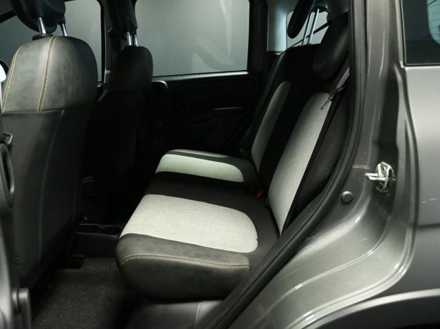 FIAT Panda Cross usata, con Controllo automatico clima