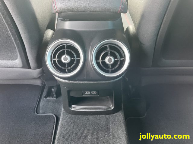 ALFA ROMEO Stelvio usata, con Specchietti laterali elettrici