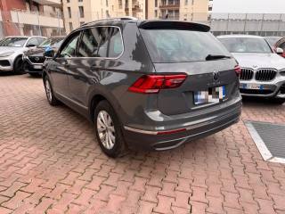 VOLKSWAGEN Tiguan usata, con Autoradio